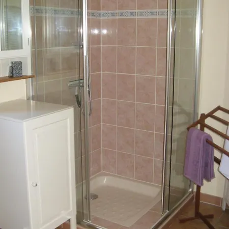 A L'abri Du Mistral By Interhome *